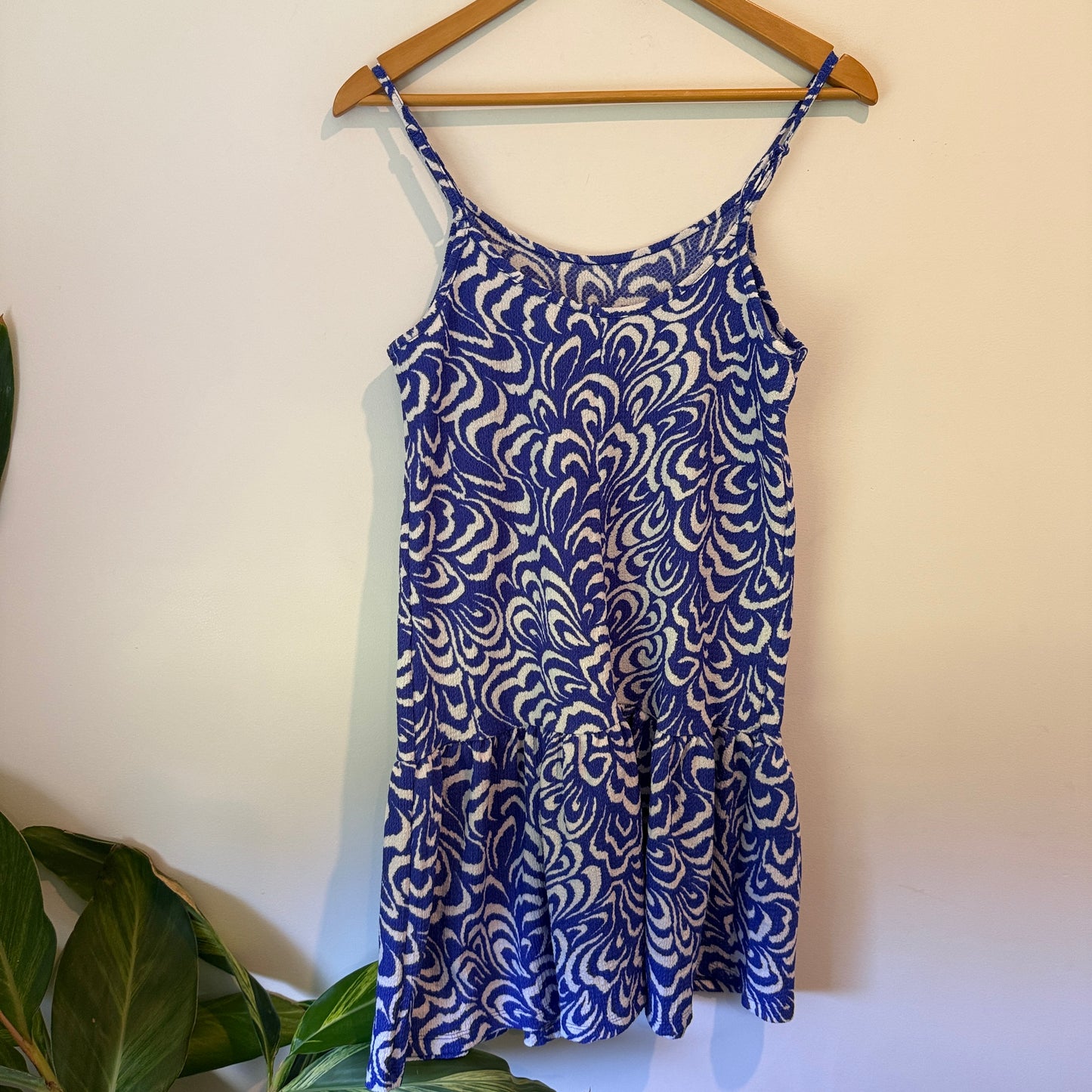 Brand Unknown U/Arm to U/Arm 44cm Blue Printed Ruffle Dress