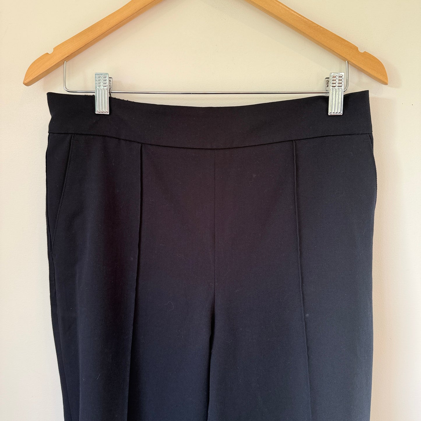 Laing Size M Black Trousers