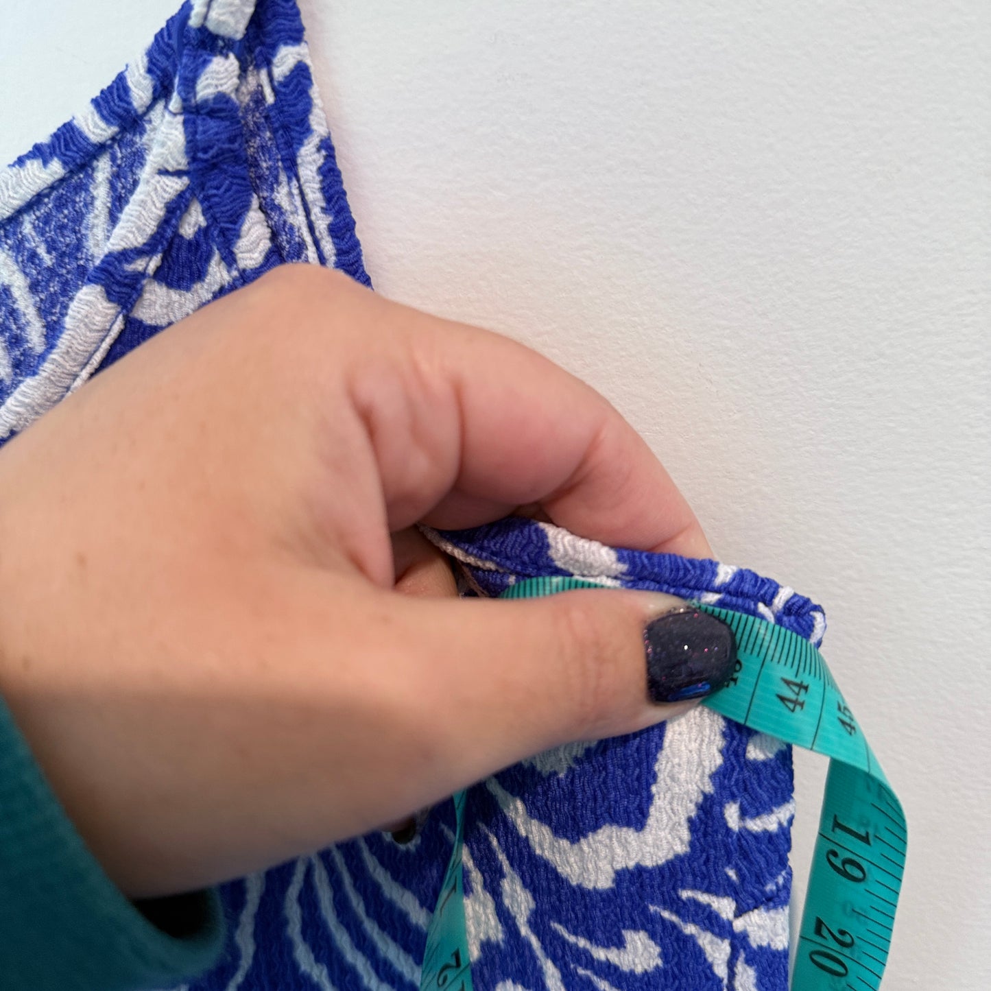 Brand Unknown U/Arm to U/Arm 44cm Blue Printed Ruffle Dress