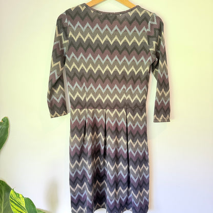 Boohoo Size 8 Zigzag-Pattern Knitted Mini Dress