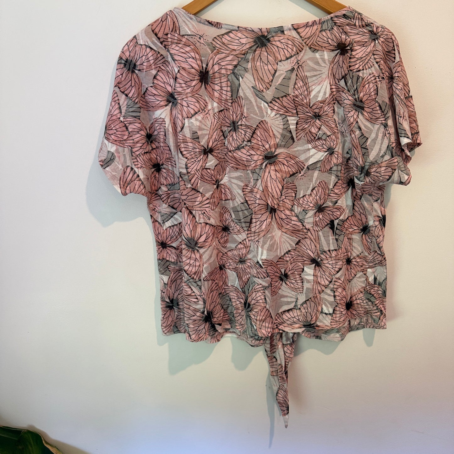 Wallis Size L Pink Floral Print Tie-Front Top