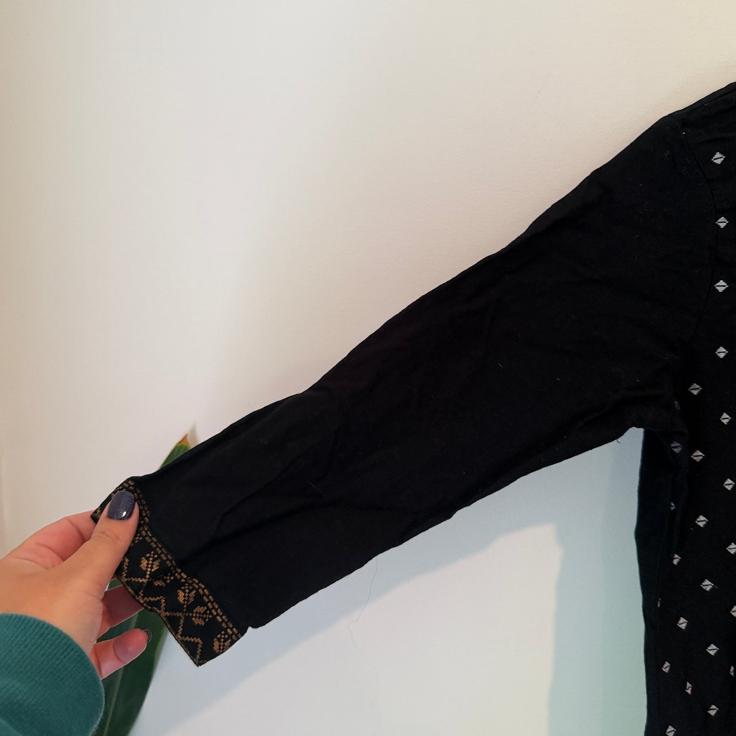 M Size U/Arm to U/Arm 48cm Pattern Kurti