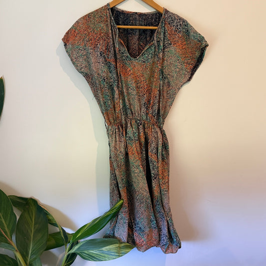 Size U/Arm to U/Arm 46cm  Kaftan-Style Elasticated Waist Dress