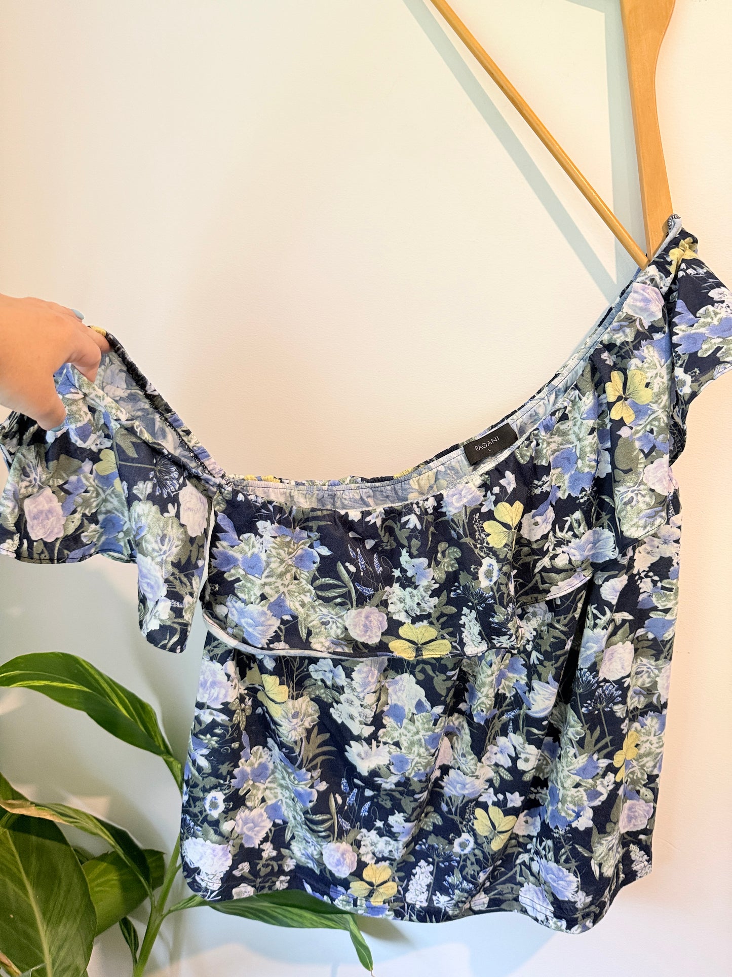 Pagani Floral Ruffle Sleeve Top Navy Multi - Size L