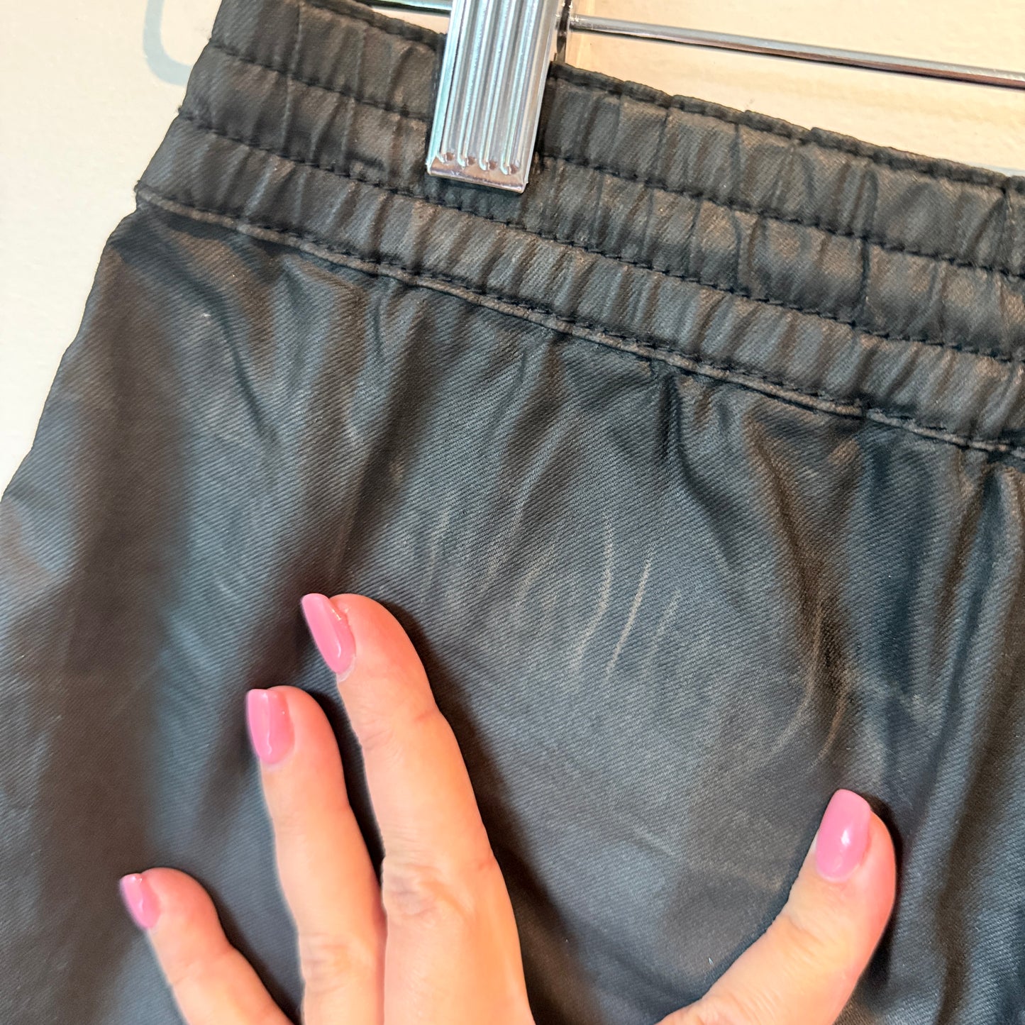 A Brand Size 6 Black Athletic & Casual Shorts