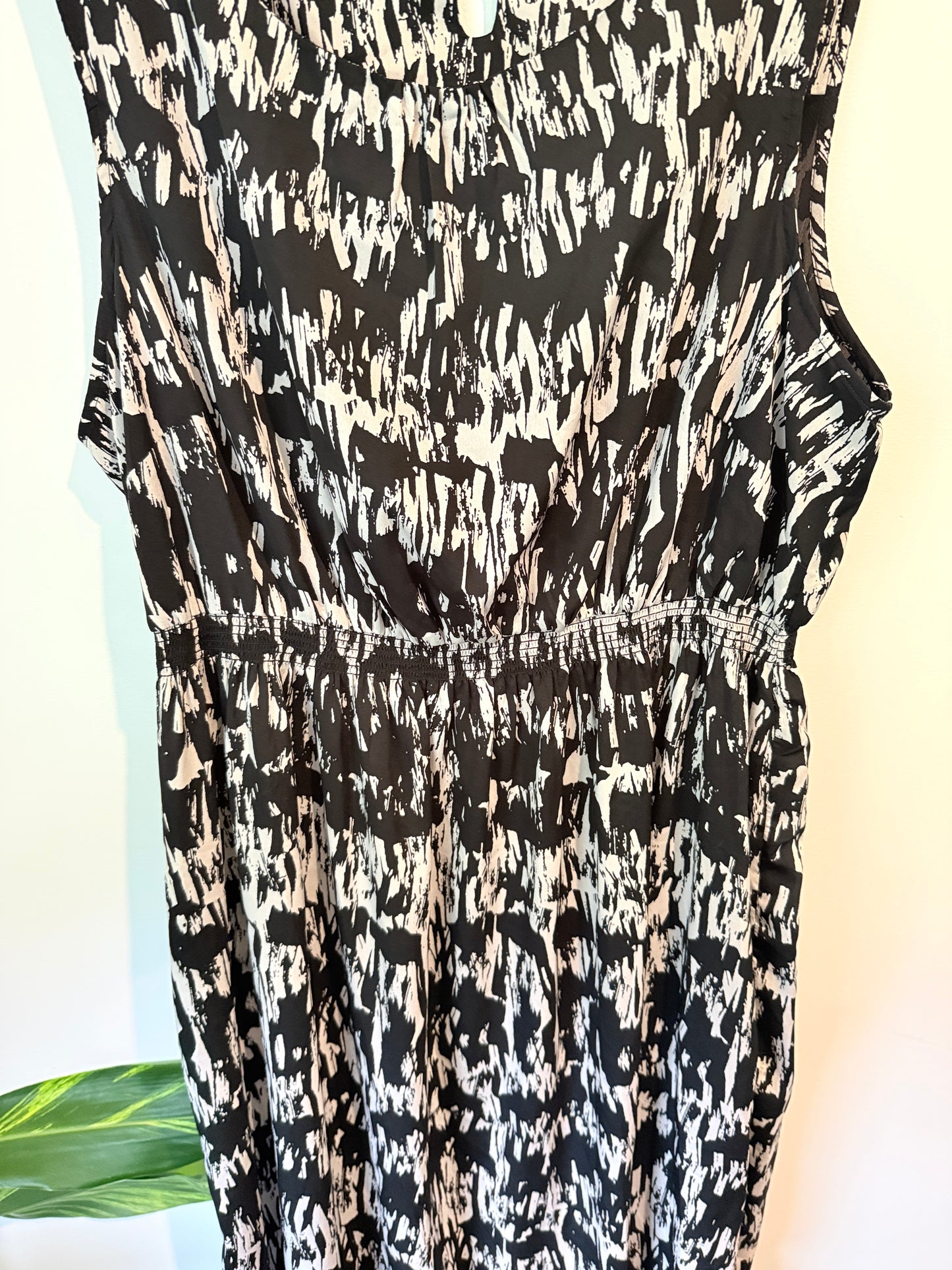 Brand Unknown Abstract Print Midi Dress Black Cream - 49cm - 60cm U/Arm