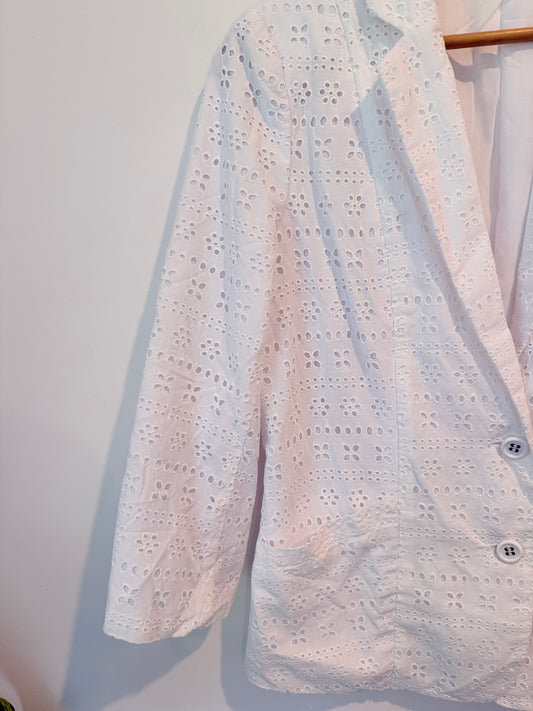 Brand Unknown Broderie Anglaise Blazer White - 47cm U/Arm