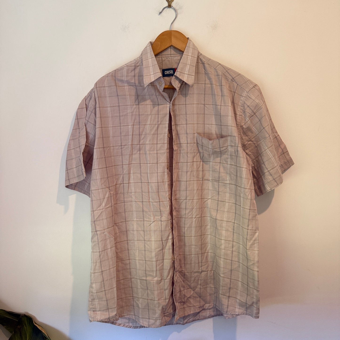 Chisel Size M Short-Sleeve Button-Down Shirt