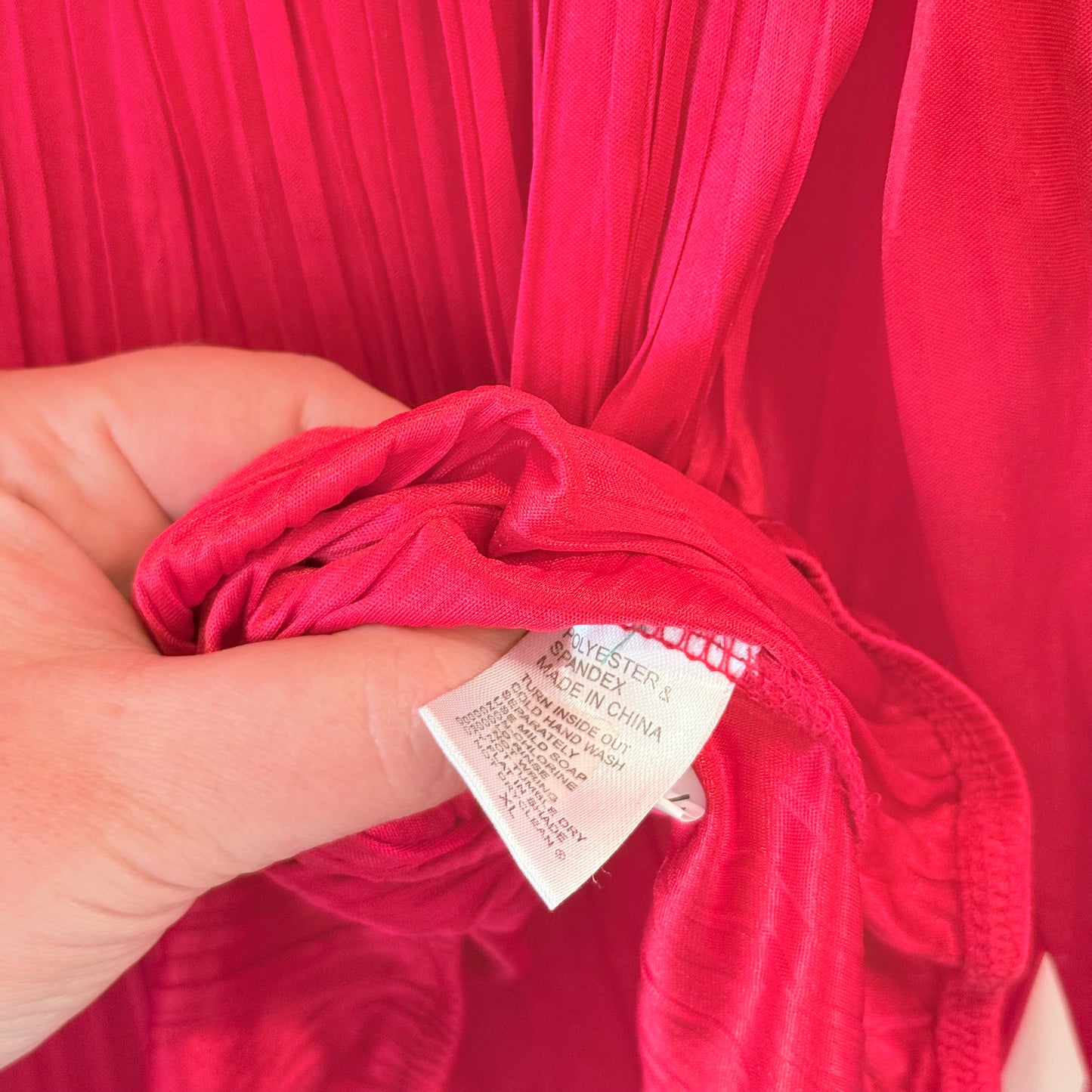 Chicabooti Size L Gathered Neck Singlet Top