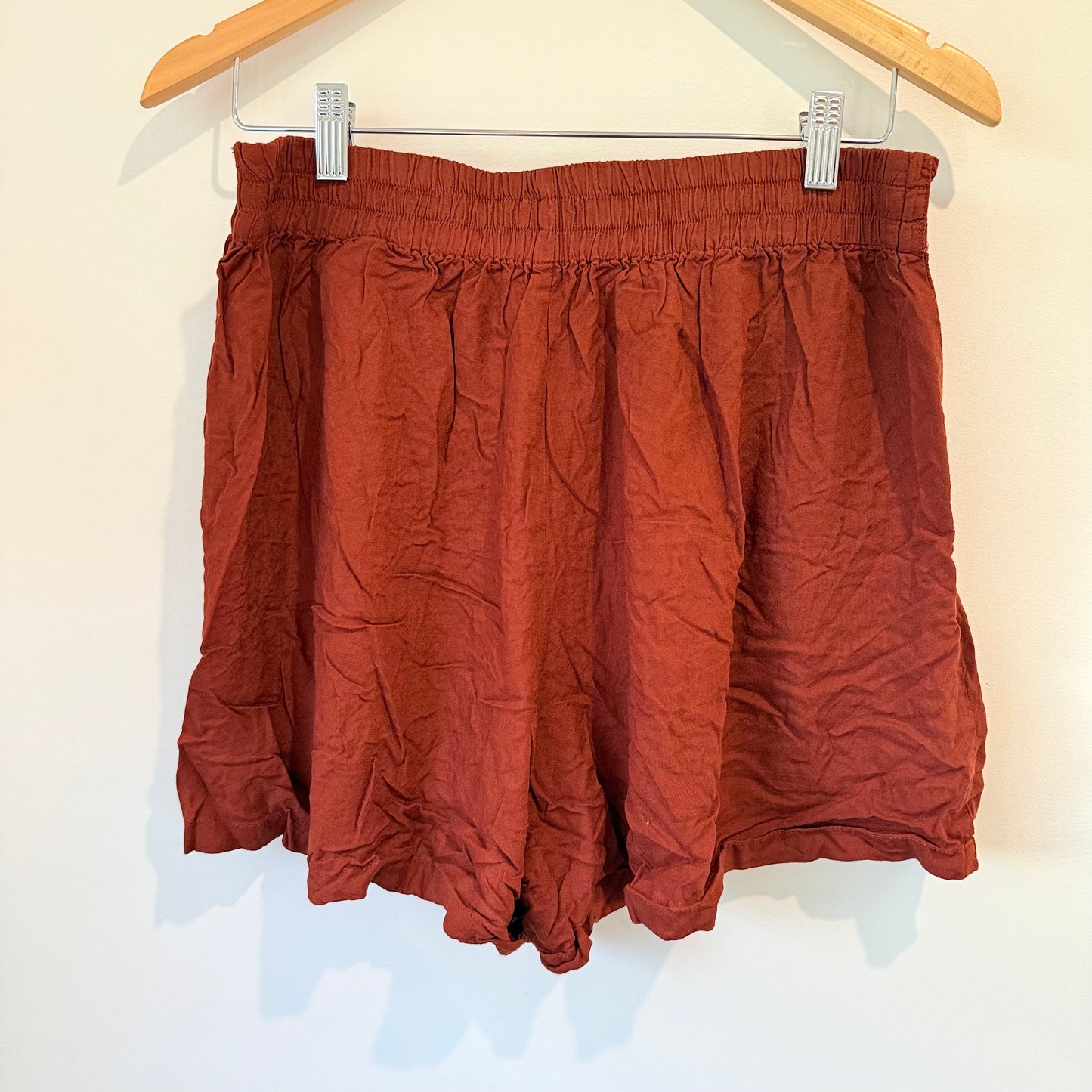Impact. Size L 100% Viscose Shorts