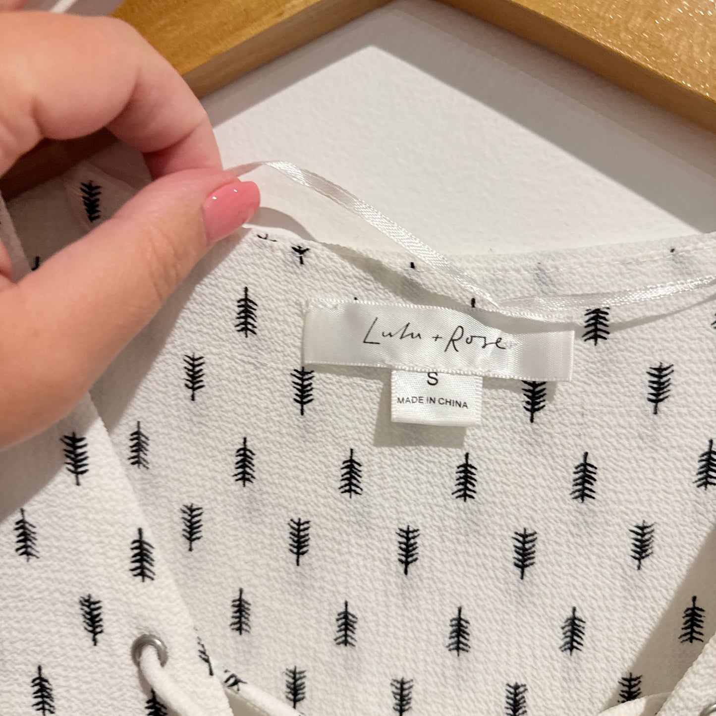 Lulu + Rose Printed Lace-Up Mini Dress White/Black - Size S