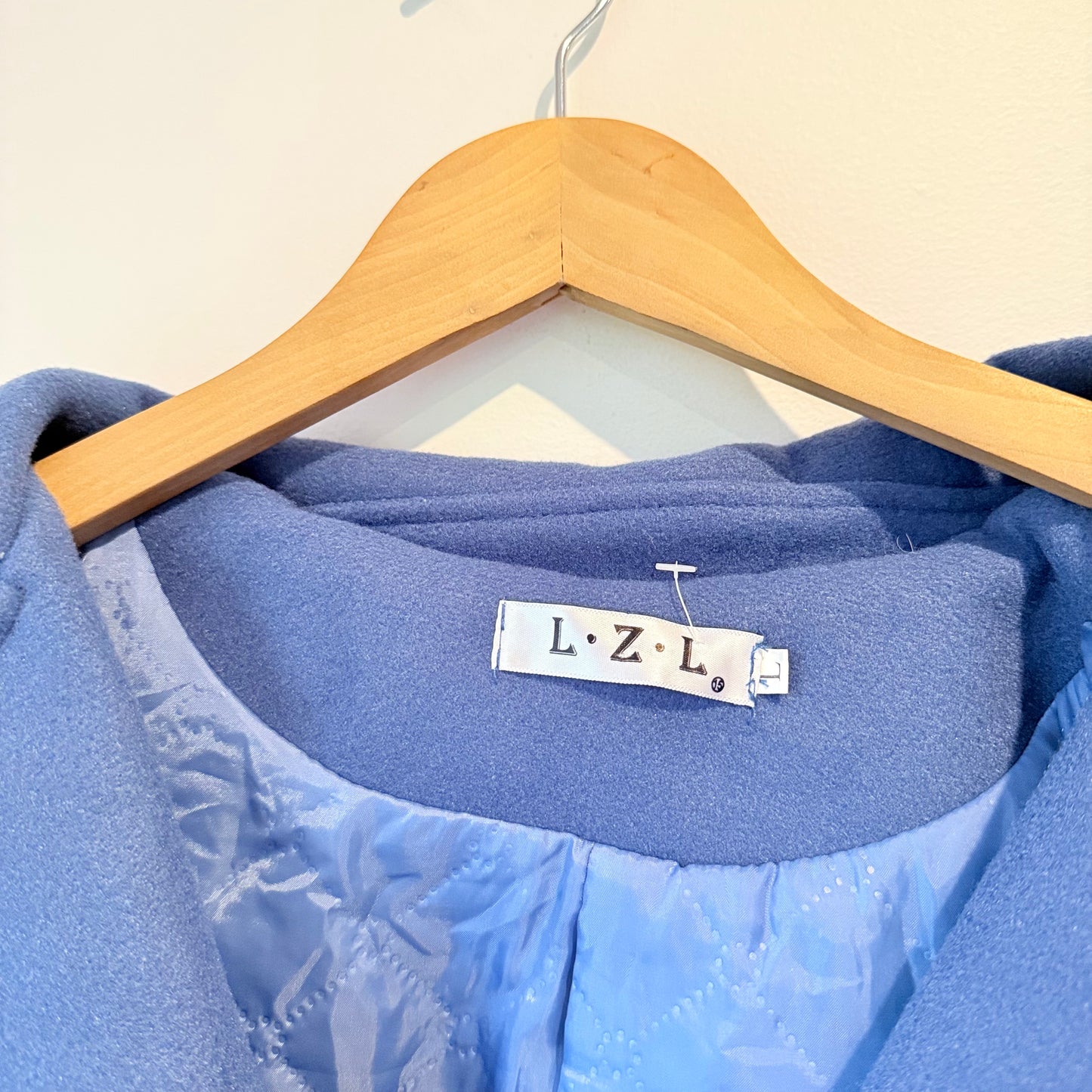 L.Z.L Size L Blue Coat