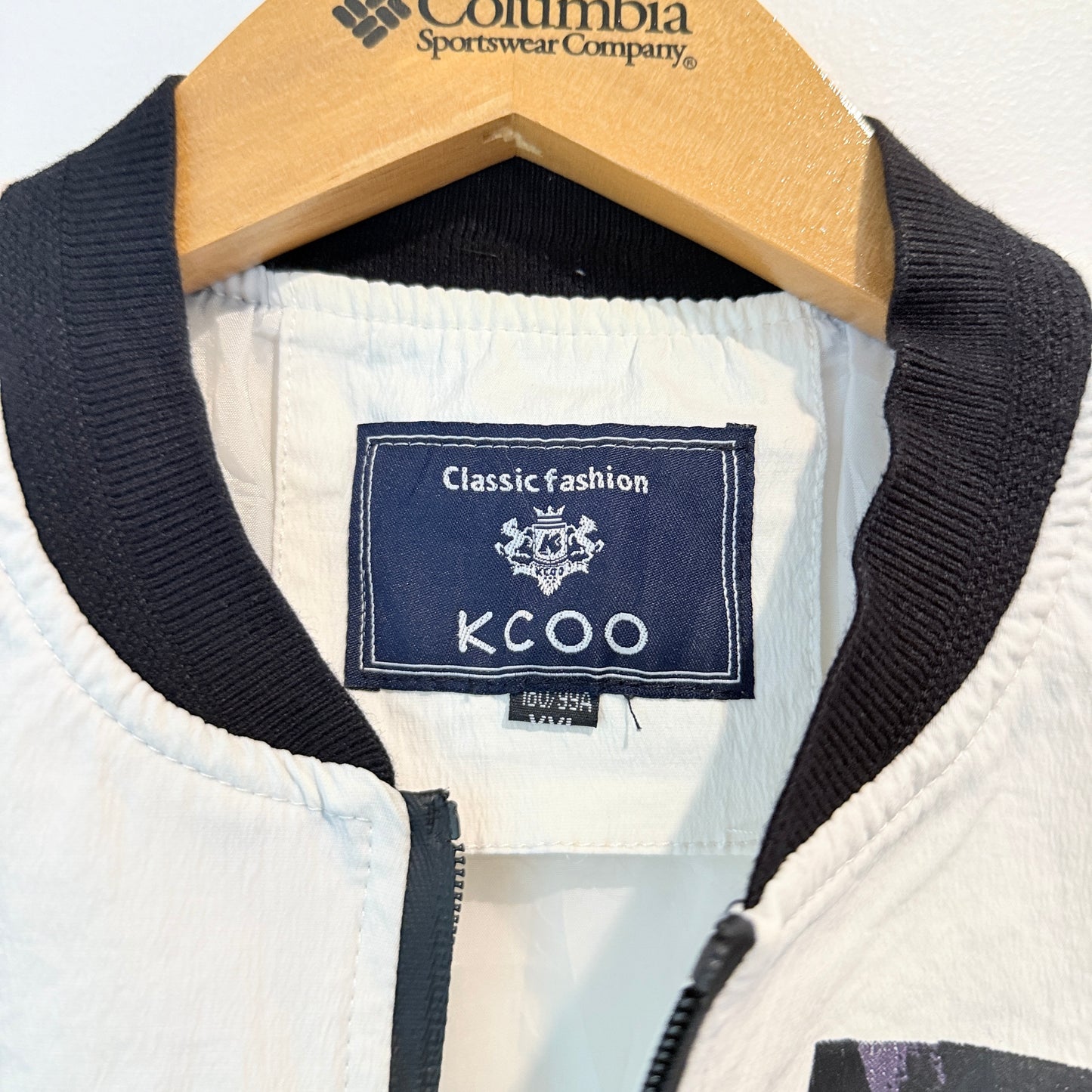 KCOO Size U/Arm 48cm White & Black Bomber Jacket