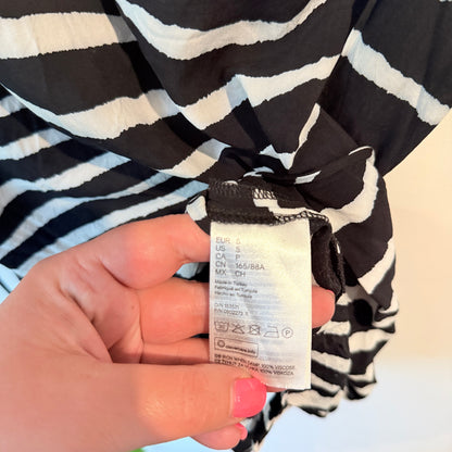 H & M Size S Zebra Print Tunic