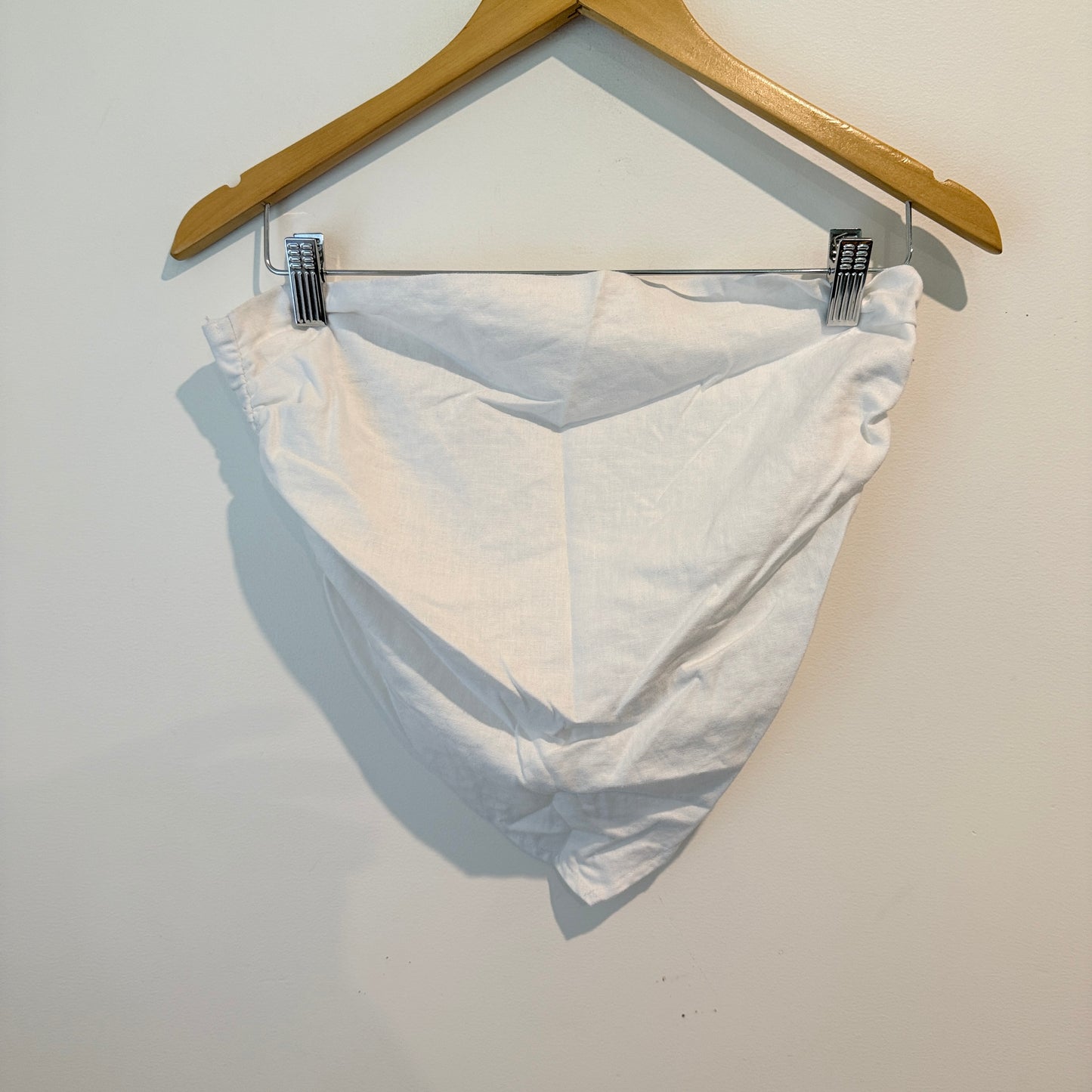 Glassons White Strapless Smocked Top – Size 10