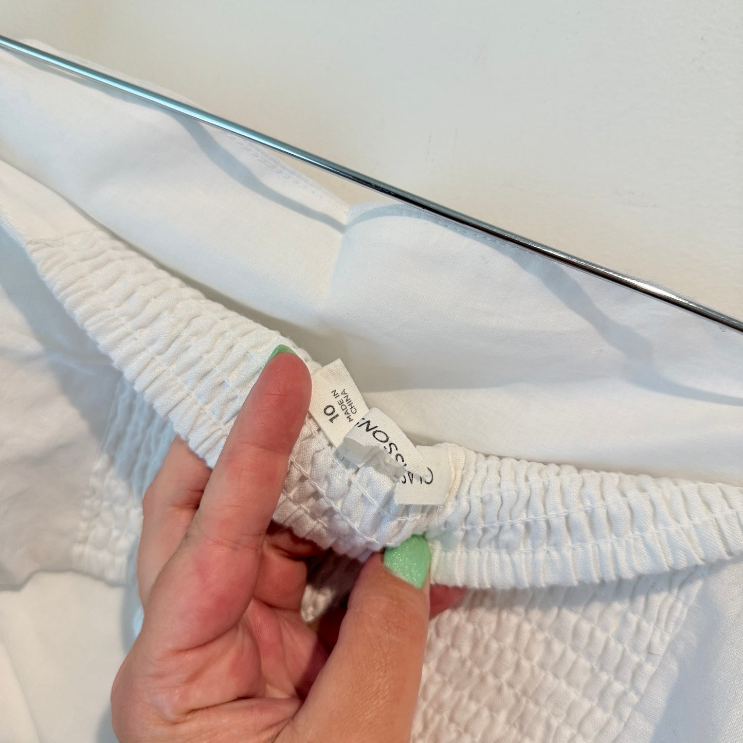 Glassons White Strapless Smocked Top – Size 10