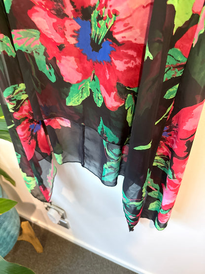 Willo (NZ Made) Size S Floral-Patterned Top
