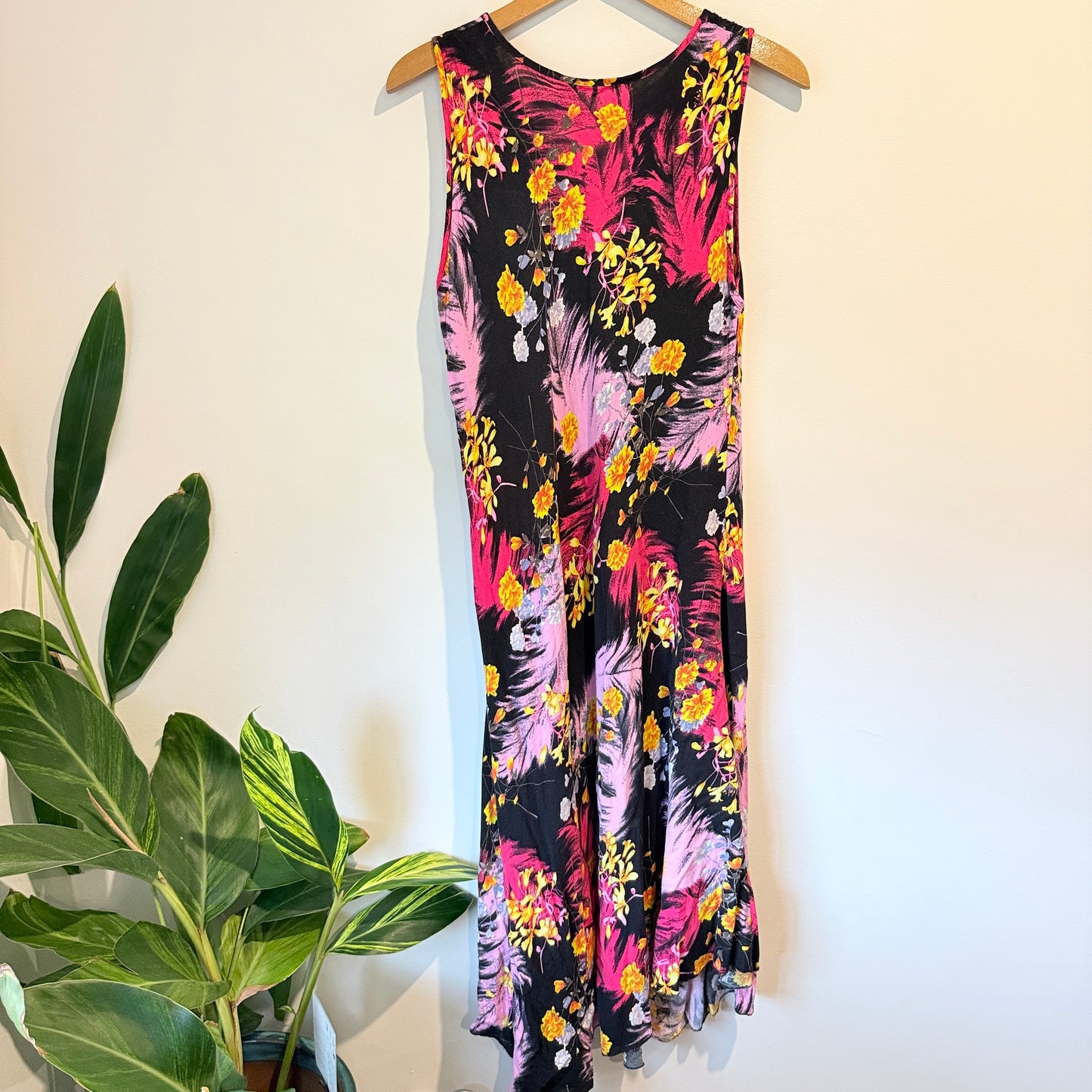 Floral Size S Maxi Dress in Black/Multi