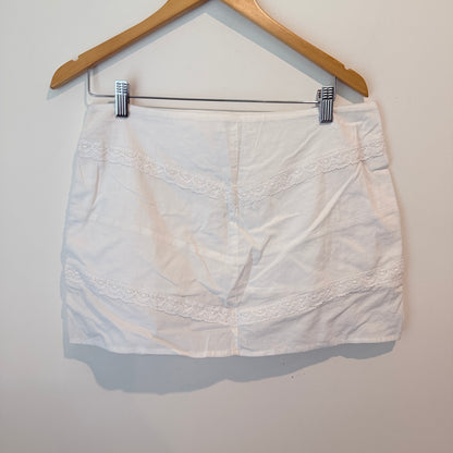 Glassons White Lace-Trim Mini Skirt – Size 10
