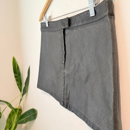 Glassons Black Faux Leather Mini Skirt – Size 10