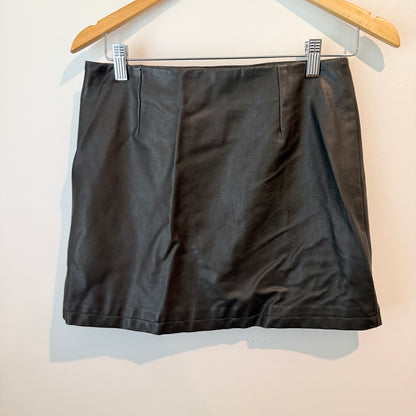 Glassons Black Faux Leather Mini Skirt With Side Split – Size 10