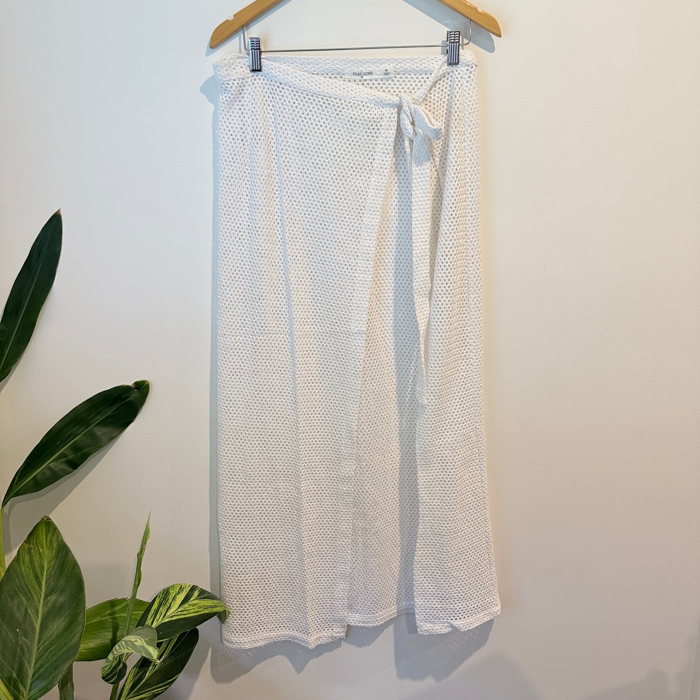 Glassons White Mesh Tie-Waist Beach Wrap – Size M