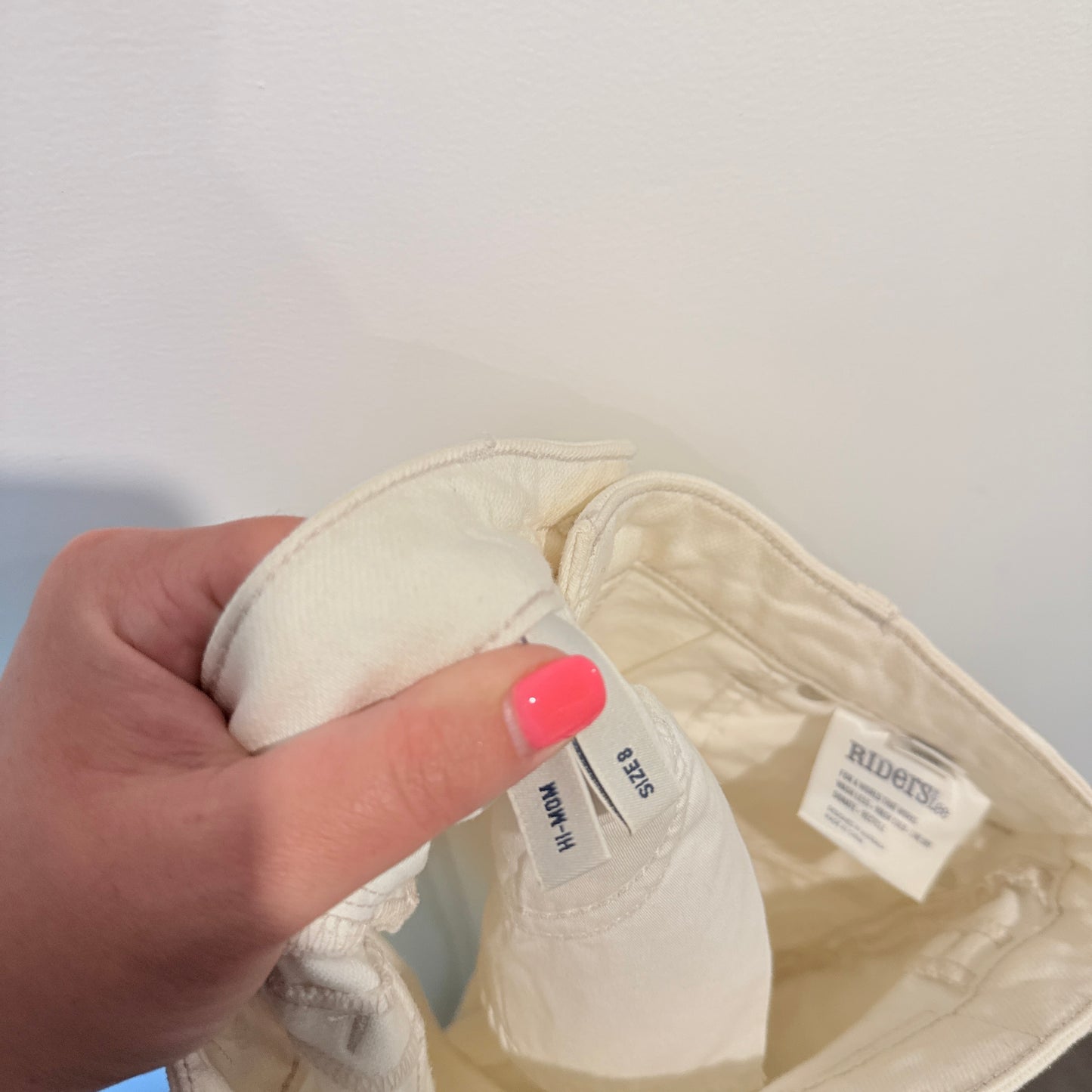 Riders by Lee Hi-Mom Jeans in Off-White - Size 8