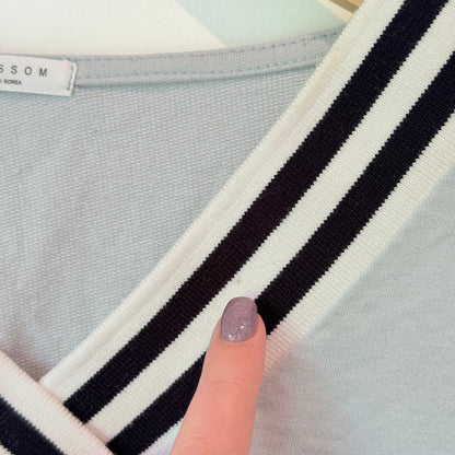 BLOSSOM Varsity V-Neck T-Shirt Light Blue - 53cm Underarm