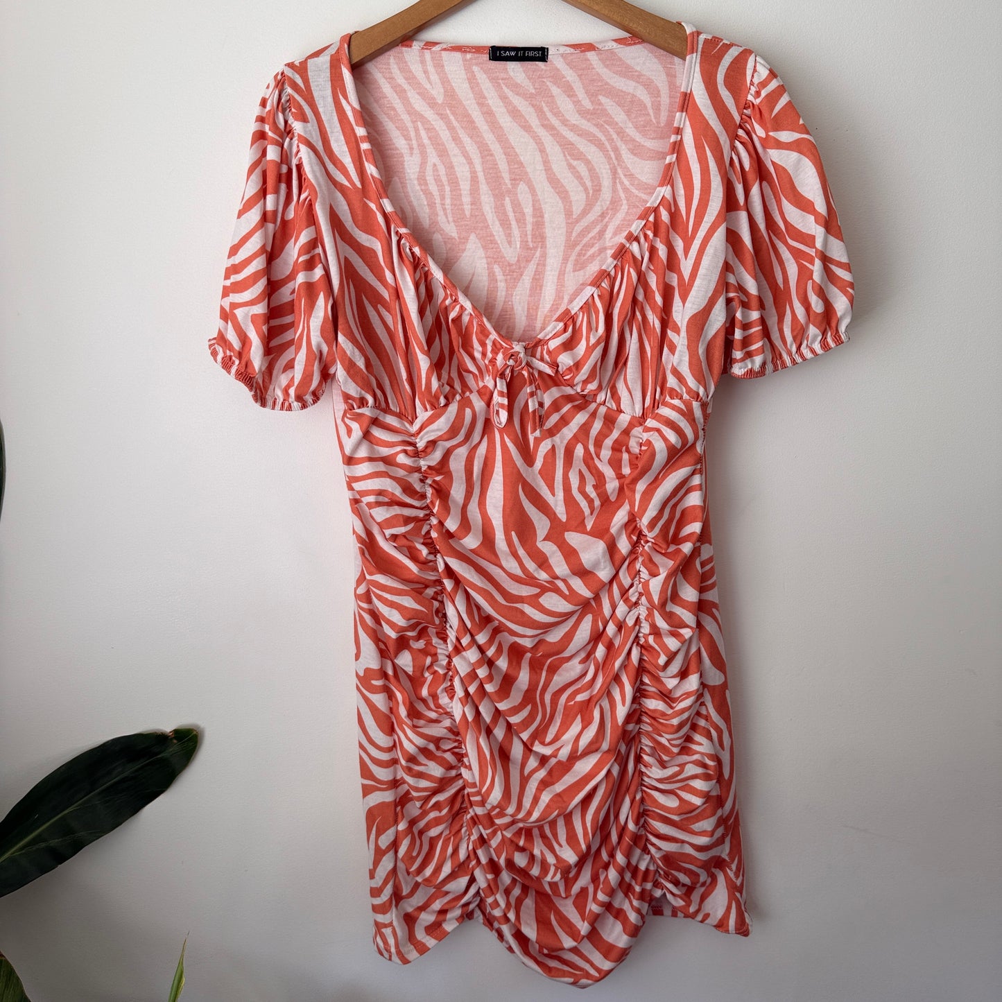 I Saw It First Size 18 Patterned Ruched Mini Dress