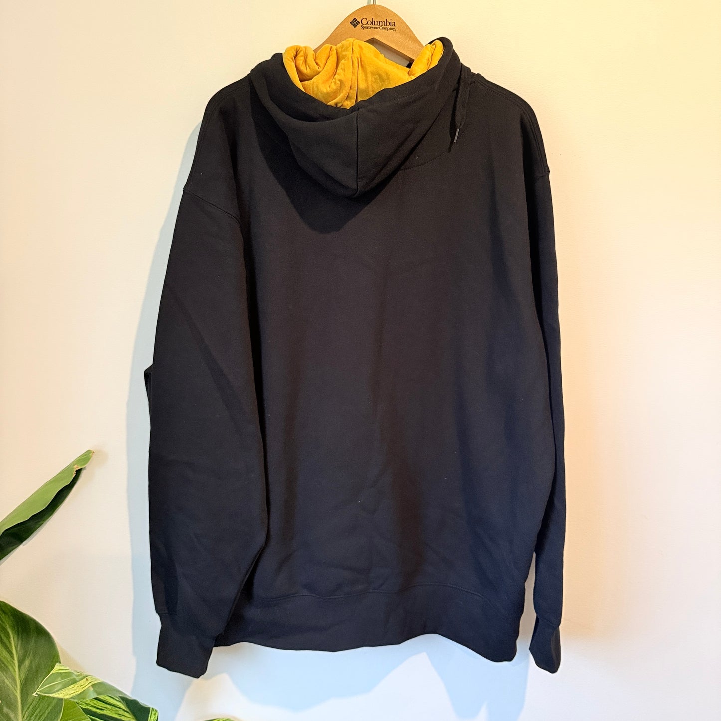 Winning Spirit Black & Gold Hoodie - Wentworth Falls FC - Size 3XL