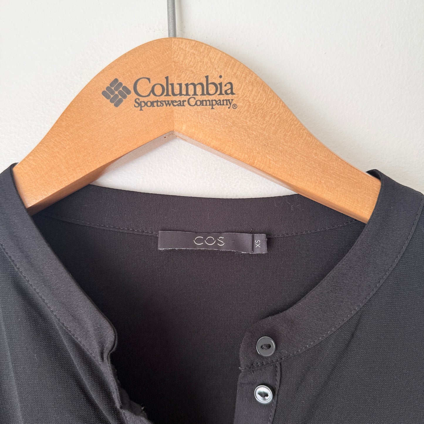 COS Size XS Black Long-Sleeve Oversize Viscose Blend Shirt