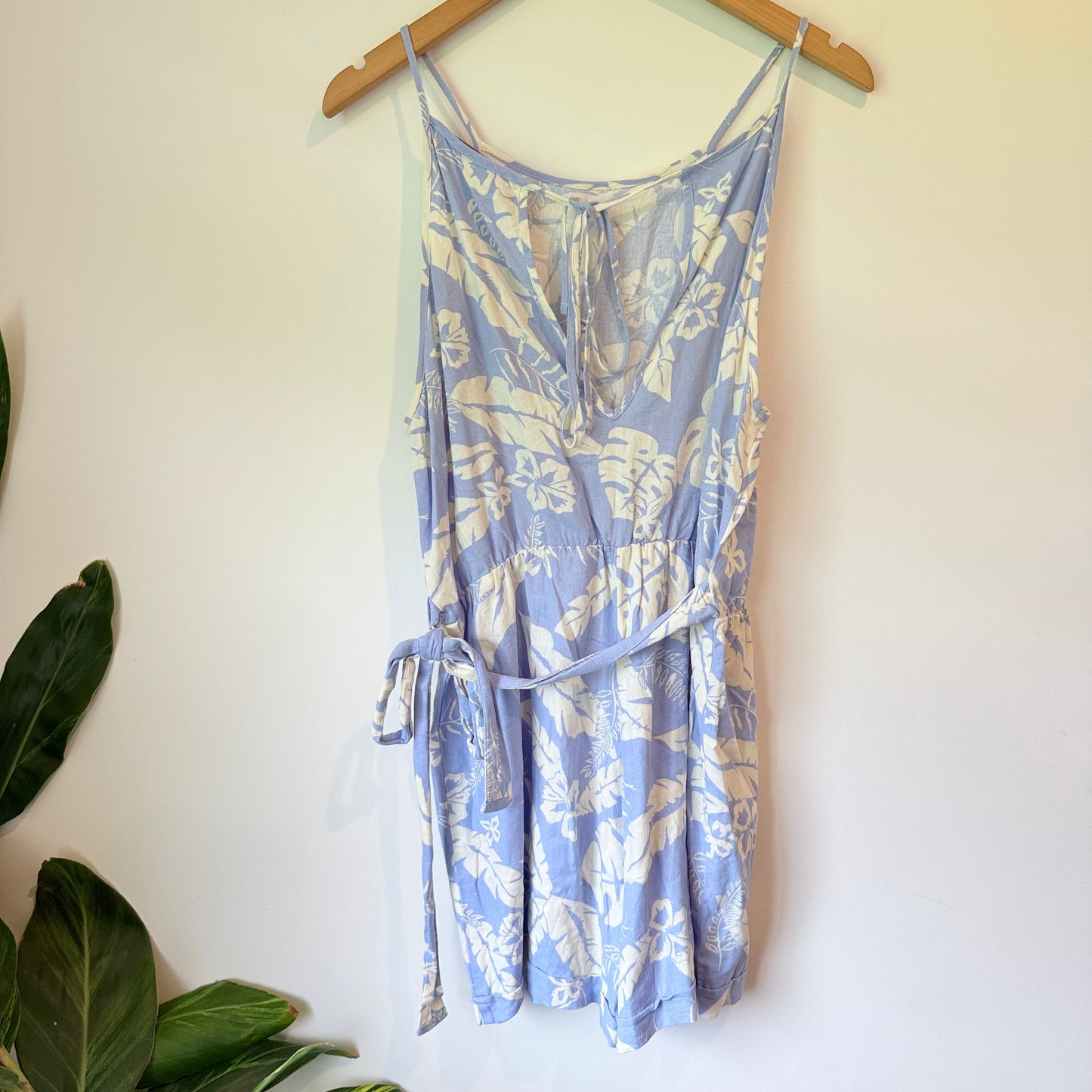 Real Woman Size XL Light Blue & White Floral Linen Blend Print Romper
