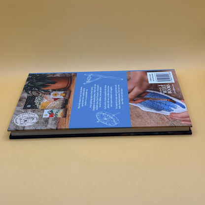 Wild Craft Club: Craft with Nature + Connect with Friends by Brooke Davis