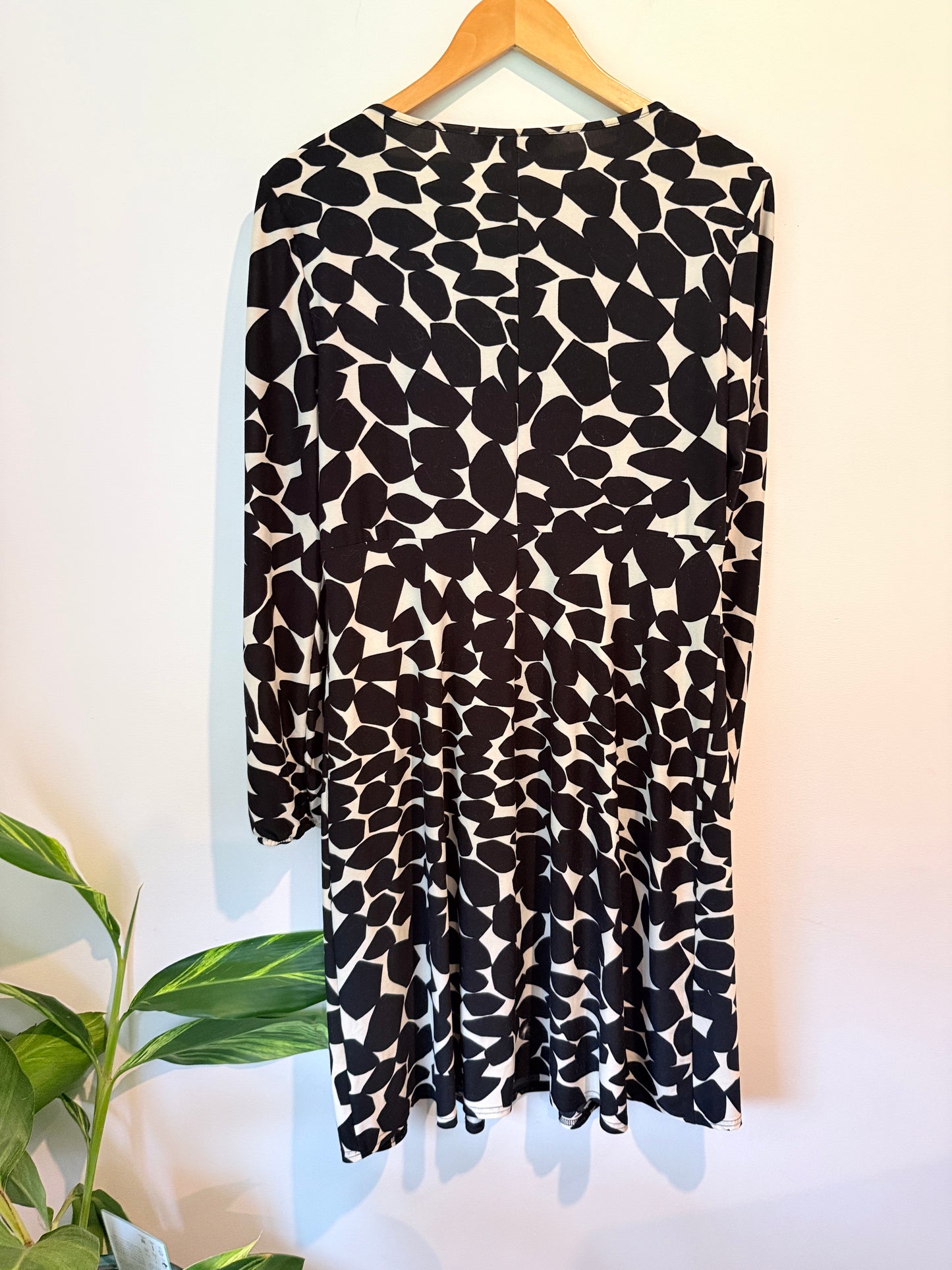 Miladys Size 12/36 Patterned Dress