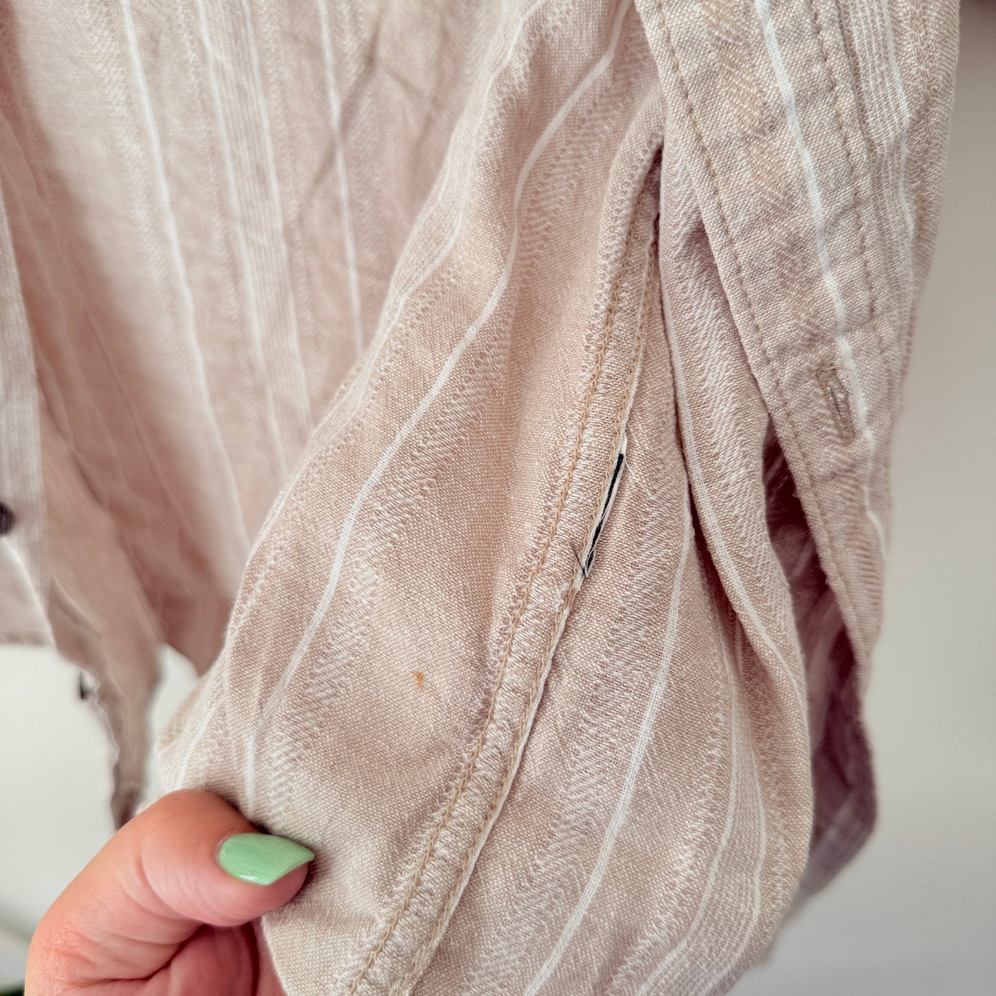 Billabong Size S Stripe Short Sleeve Button-Up Shirt