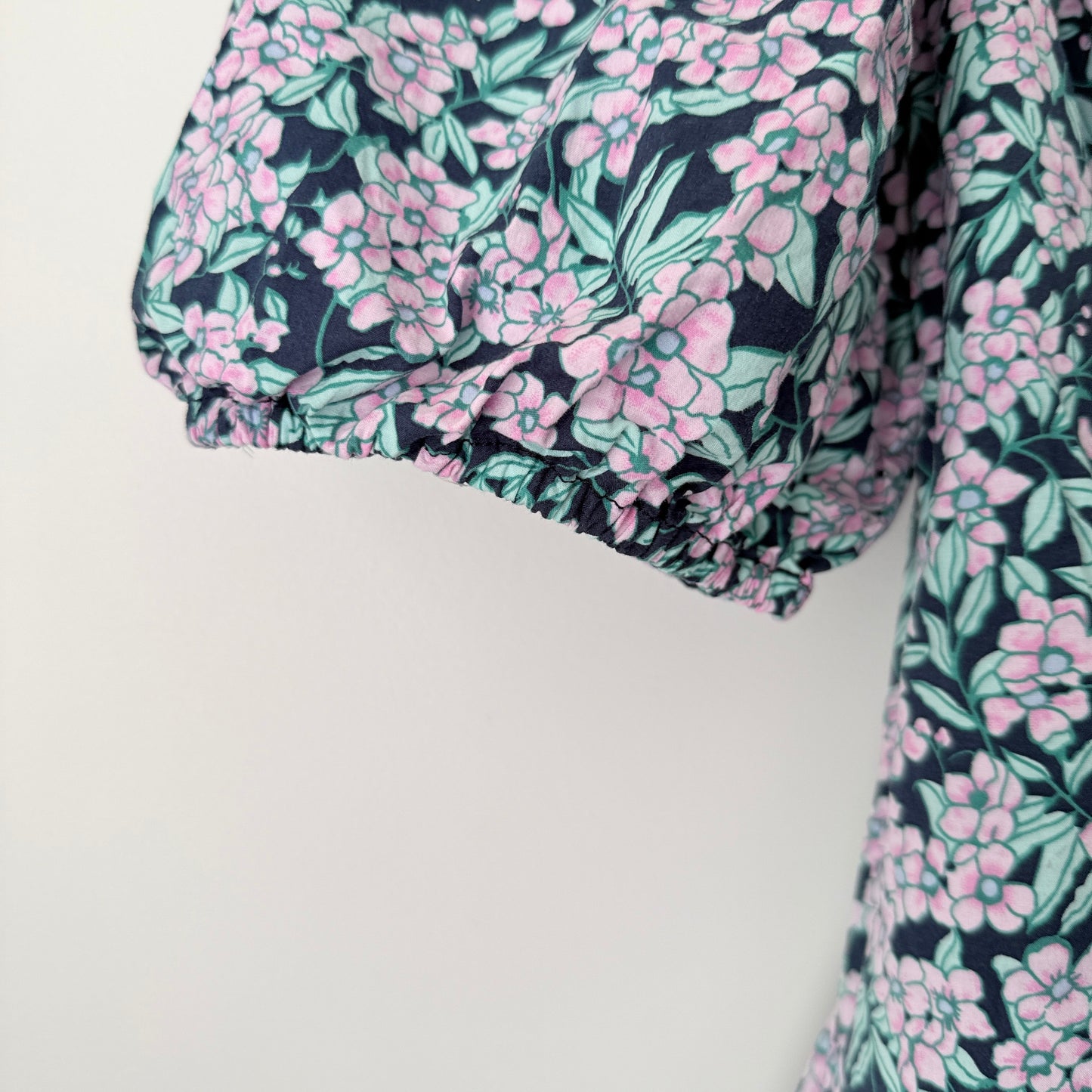 Size L Floral Print 100% Cotton Puff Sleeve Top