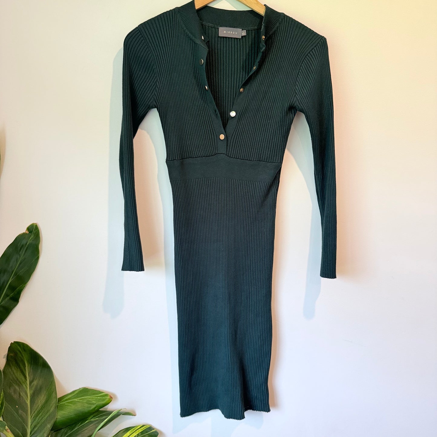 Mirrou Size L Black Ribbed Long-Sleeve Henley Midi Dress