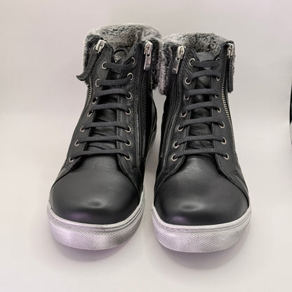 Rilassare Black High-Top Sneakers – Size 40