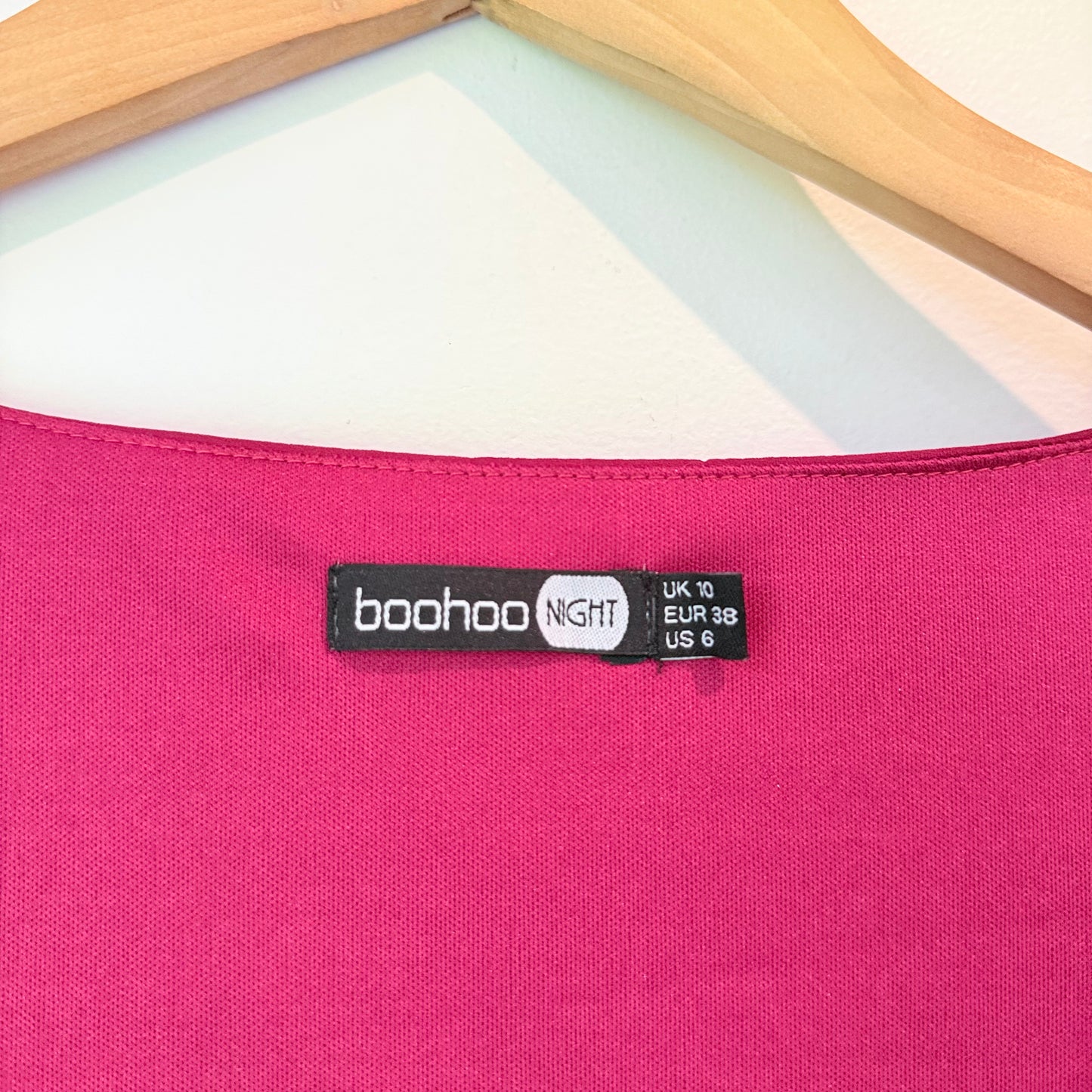 Boohoo Size 6 Pink Lace Dress