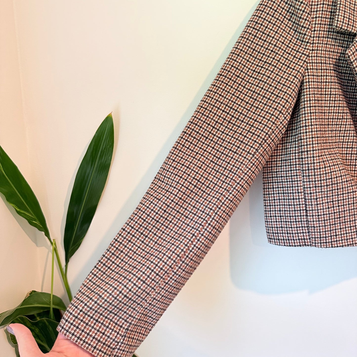 Glassons Size 8 Cropped Double-Breasted Plaid Blazer