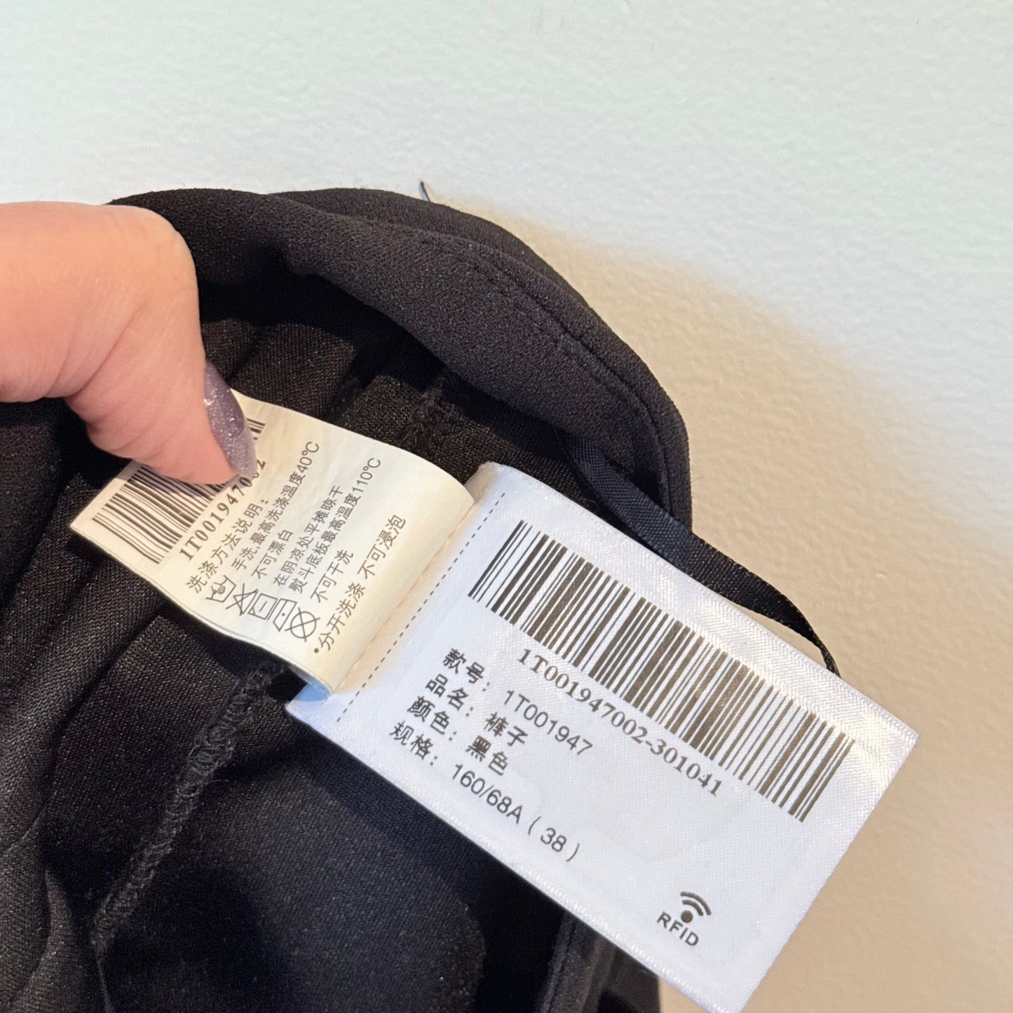 La Chapelle Size 38 Black High-Waisted Pleated Trousers