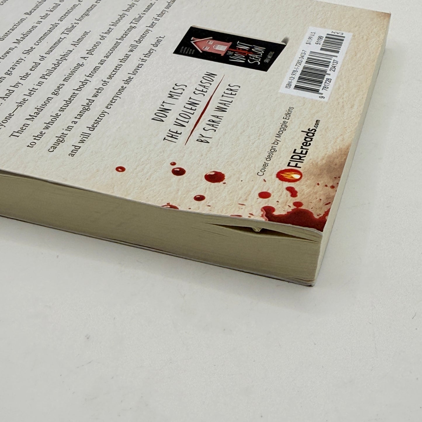 Missing Dead Girls by Sara Walters