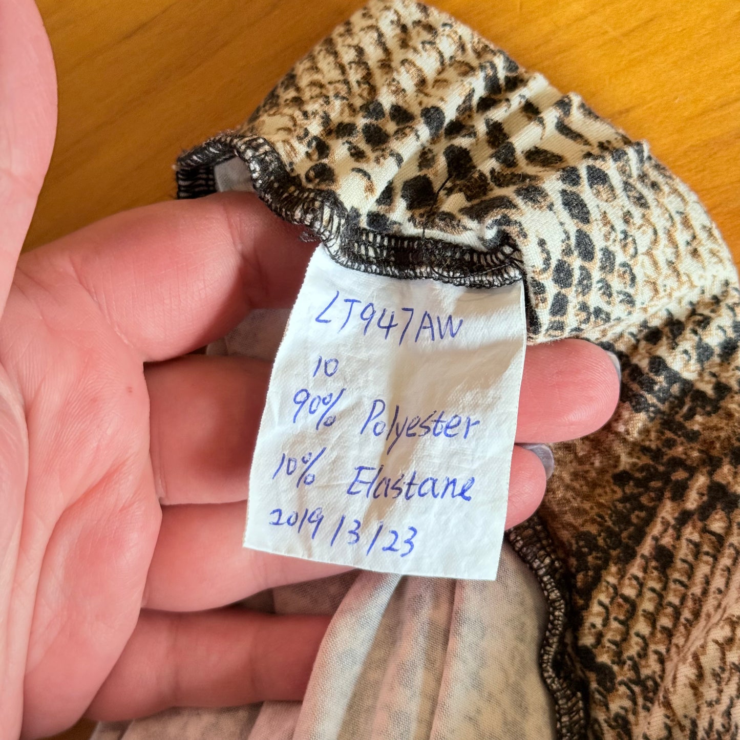 Lemon Tree Size 10 Snakeskin Look Leggings