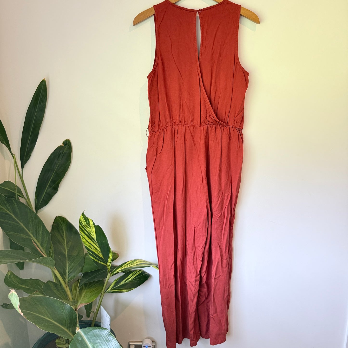 Old Navy Size S Rust Sleeveless V-Neck Wide-Leg Jumpsuit