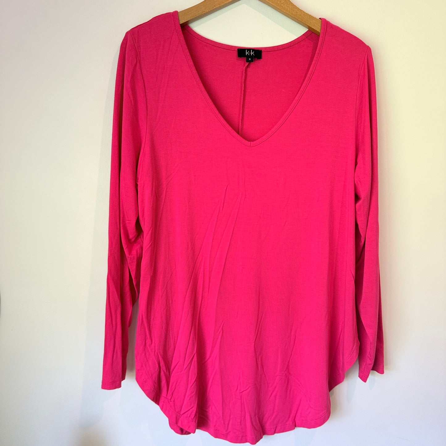 K&K Size S Bright Pink V-Neck Tunic Top