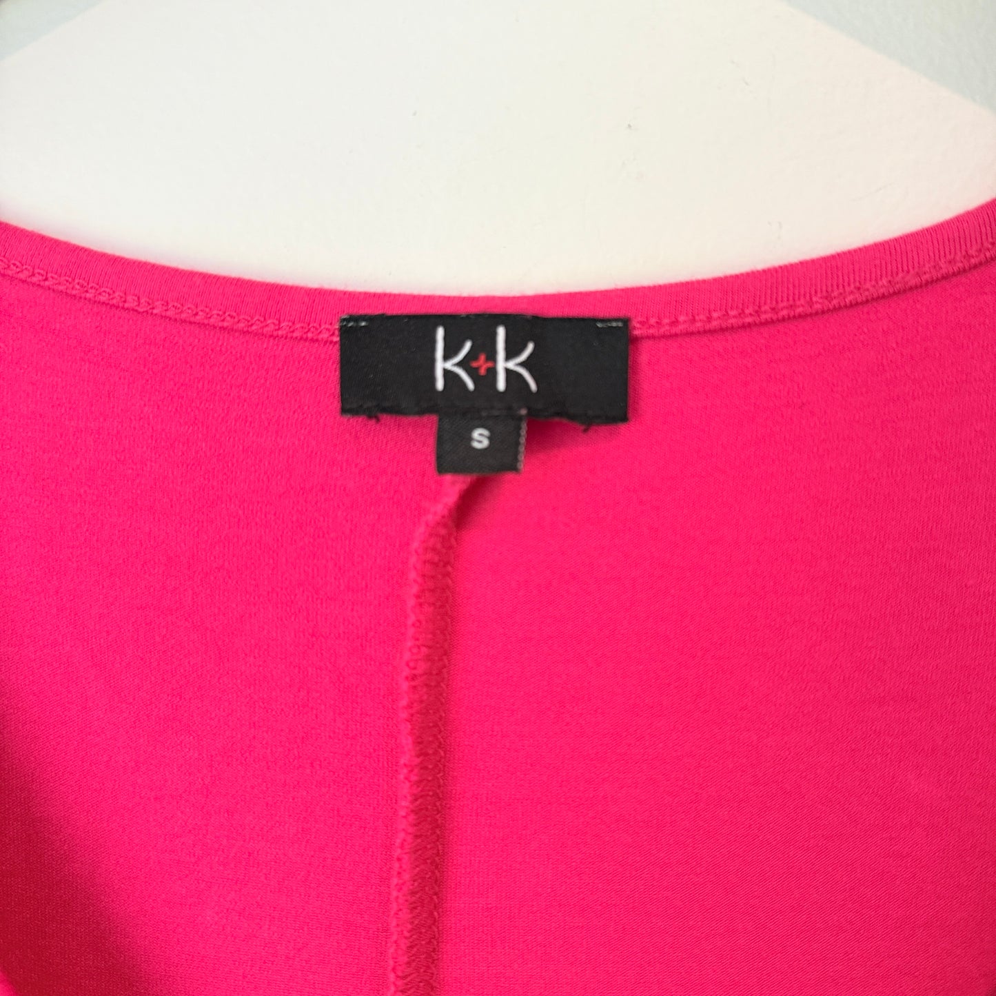 K&K Size S Bright Pink V-Neck Tunic Top