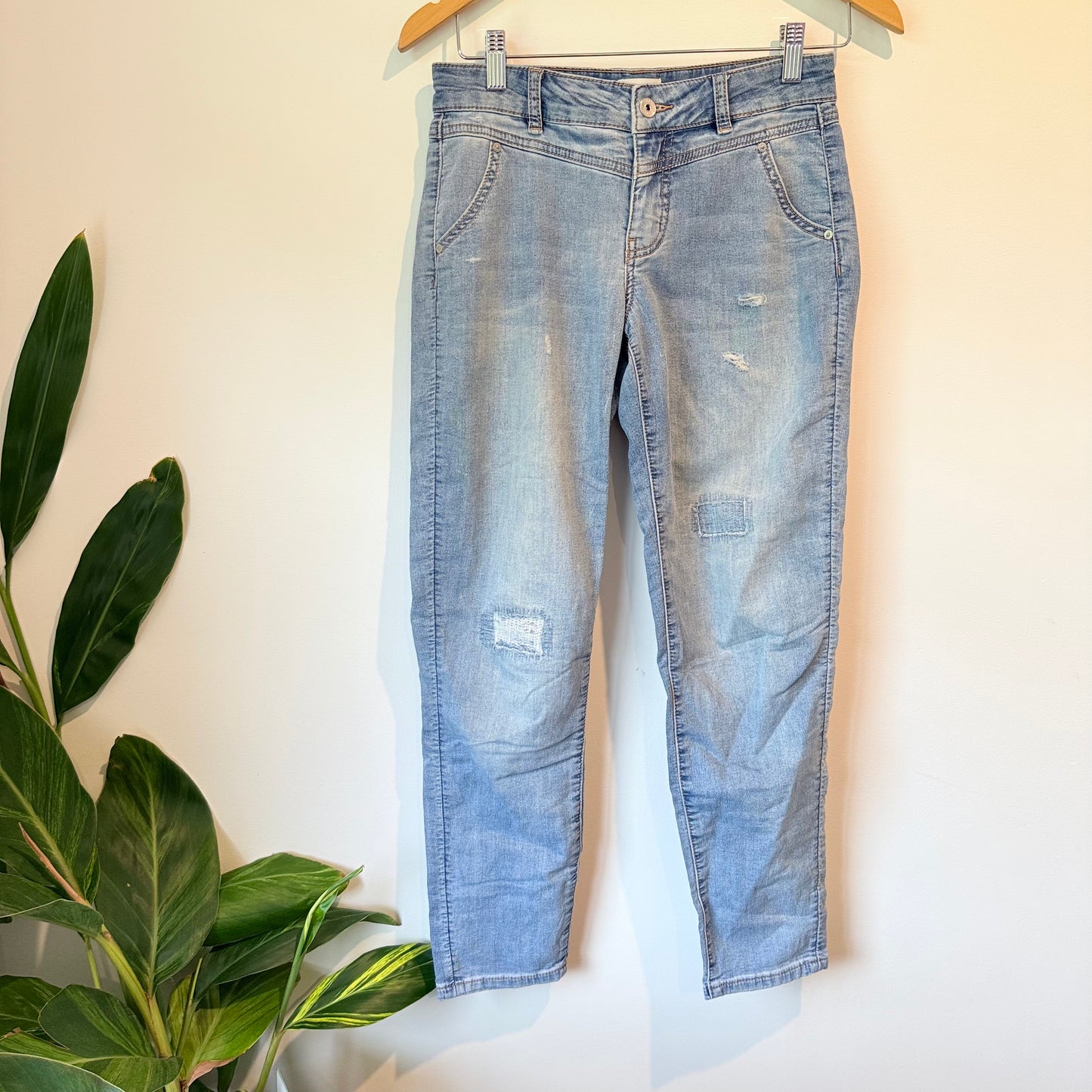 Just Jeans Size 6 Amaze Knit Denim Mid Rise Jeans