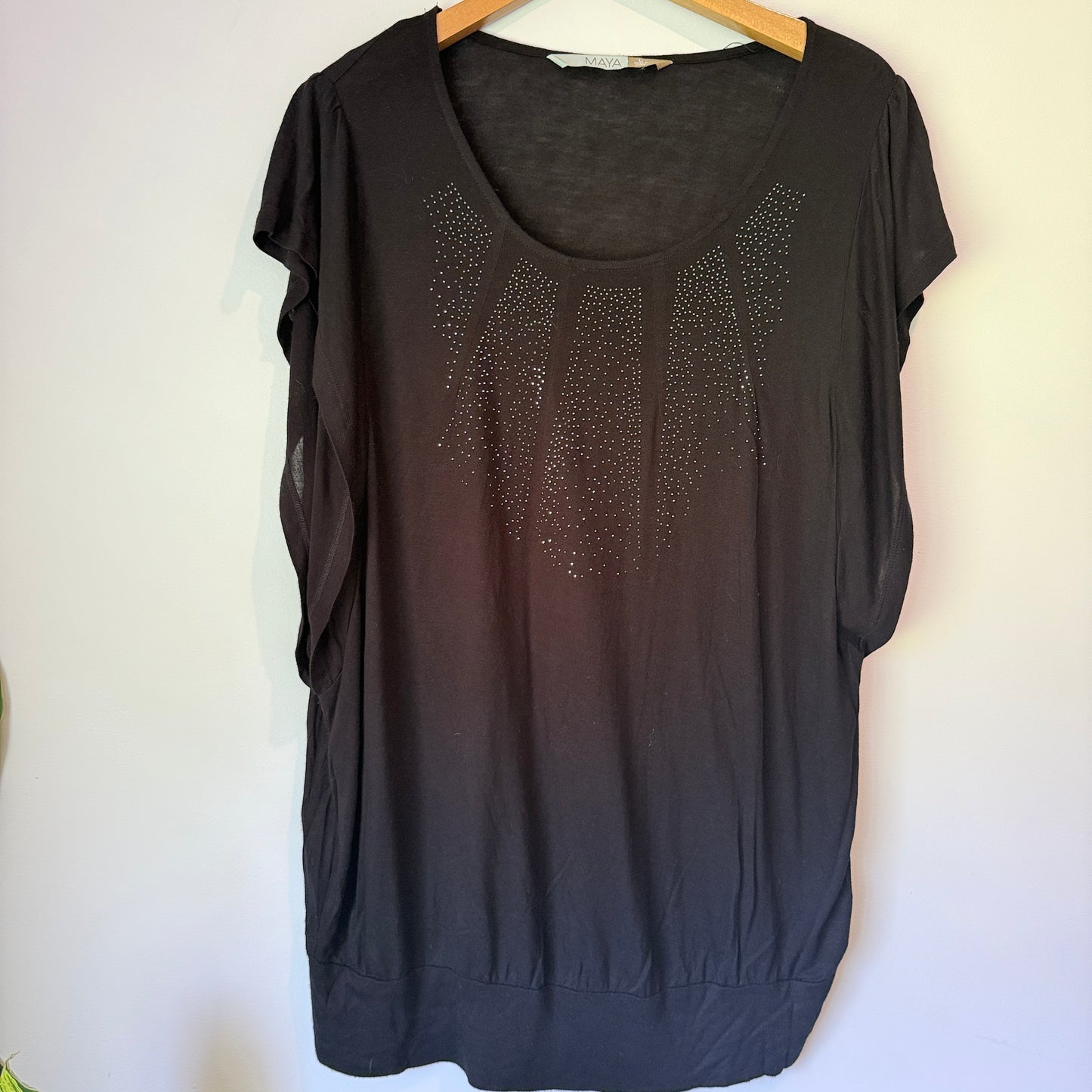 Maya Size L Black Short-Sleeved Top