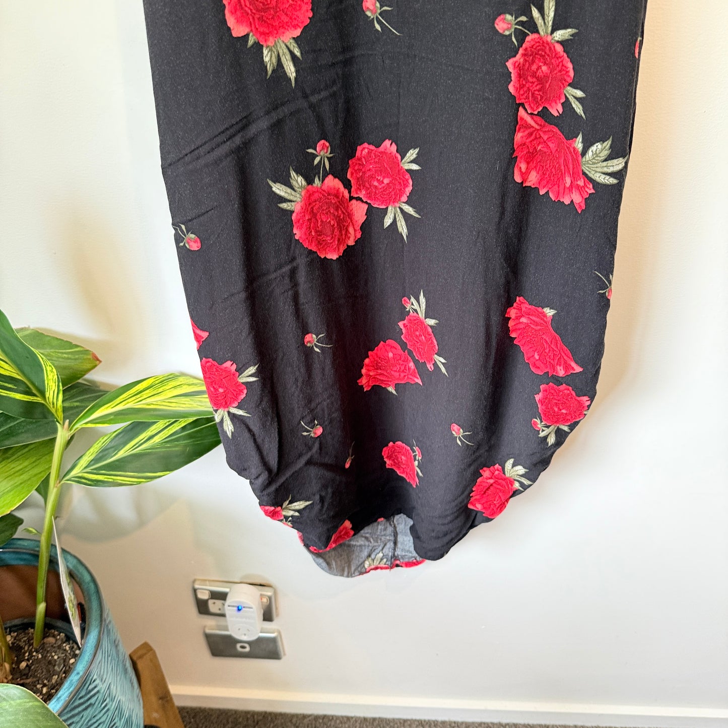 Brand Unknown Size U/Arm 53cm Black Floral Viscose Dress