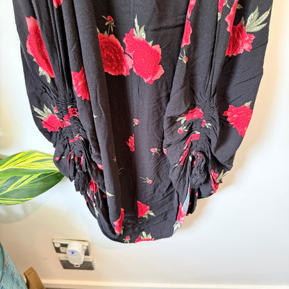Brand Unknown Size U/Arm 53cm Black Floral Viscose Dress